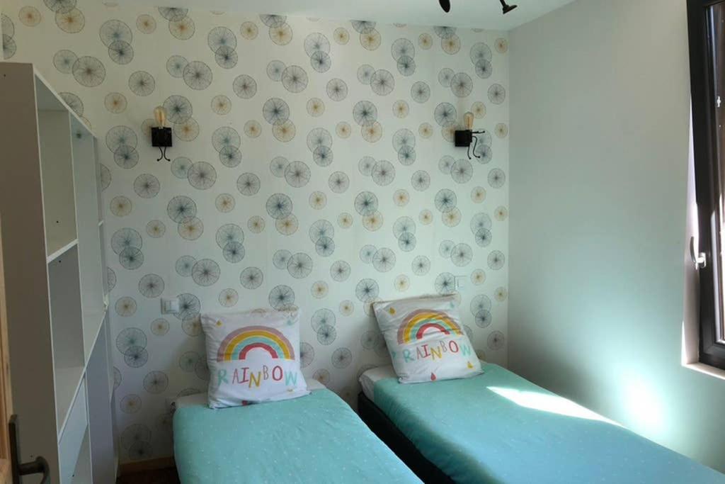 Au Lilas Rose Maison Entre Campagne Et Village Belves Exterior photo